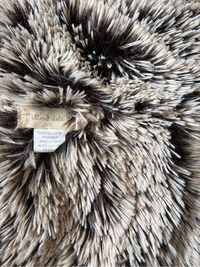 Altar'd State Faux Fur Scarf in Cream and Brown